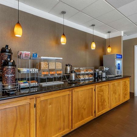 Comfort Suites Visalia - Convention Center Bagian luar foto