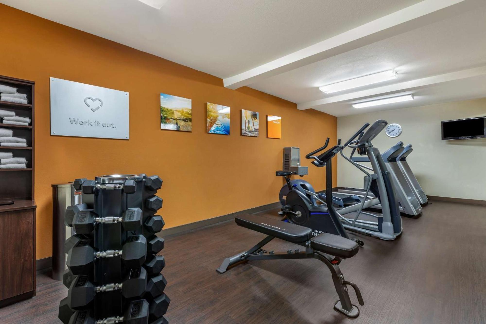Comfort Suites Visalia - Convention Center Bagian luar foto