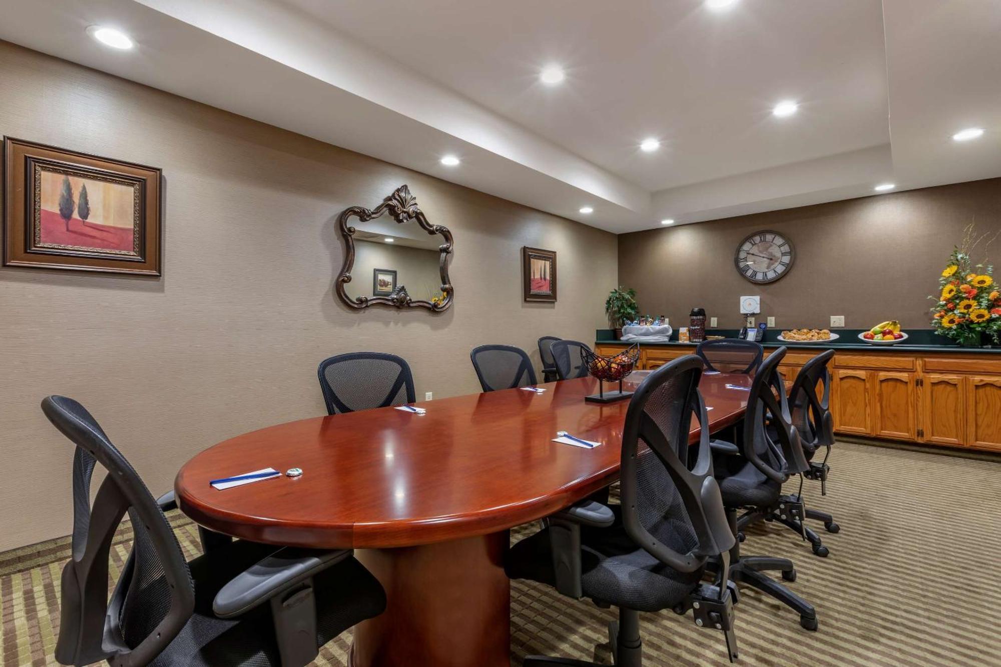 Comfort Suites Visalia - Convention Center Bagian luar foto